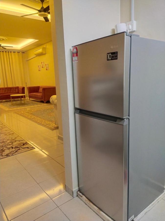 Axaida Homestay Parit Jawa Bakar Parit Екстериор снимка
